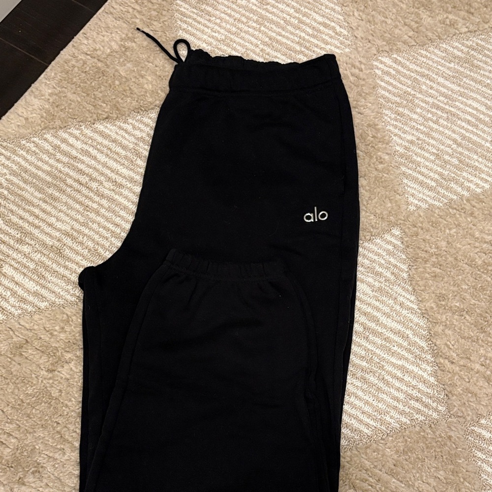 ALO mens Black Logo Joggers